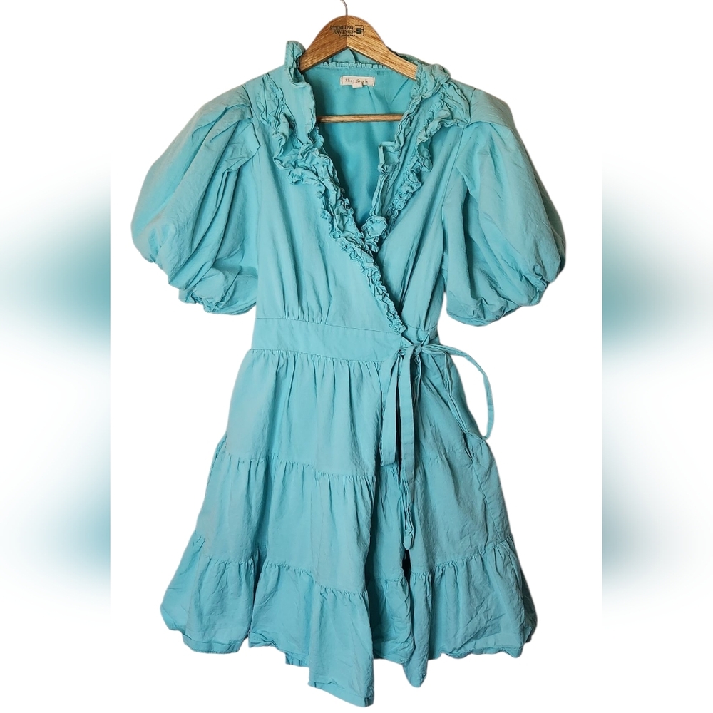 Shop Stevie Killara ruffle dress - size small wrap dress blue puff sleeves
